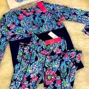 NWT LILLY PULITZER XS FINN 3 PC SET TOP LEGGINGS VISOR PINEAPPLE PARADISE